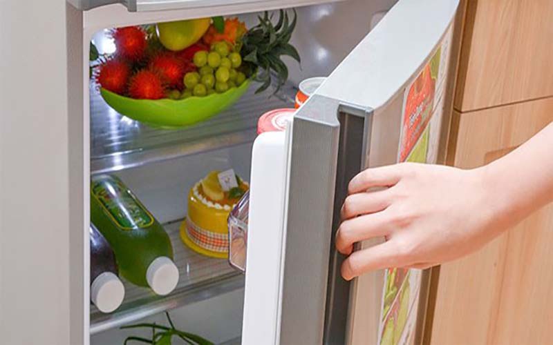 Tủ lạnh Hitachi không rơi đá: Nguyên nhân và Cách khắc phục tại nhà 5 tu-lanh-khong-du-do-lanh-de-lam-da.jpg